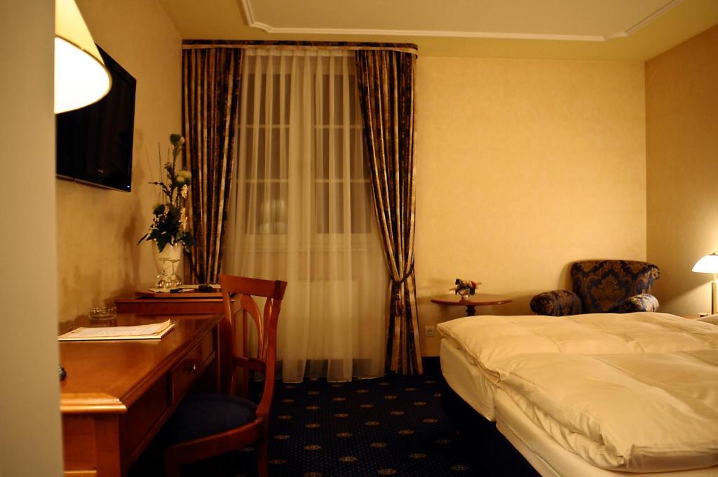 Parkhotel Idar-Oberstein Habitación foto